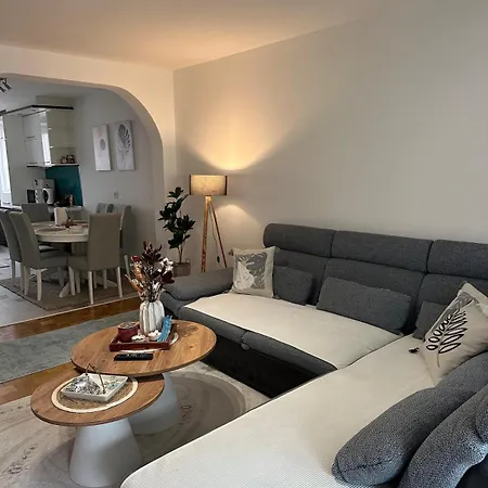 In Kovacici With View Apartment