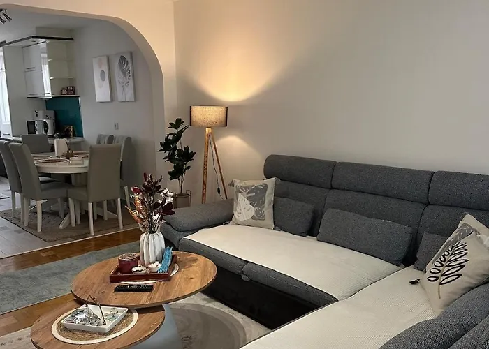 In Kovacici With View アパート